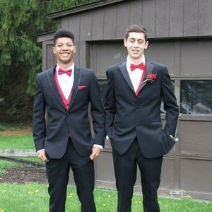 Meet your Posher, Evan